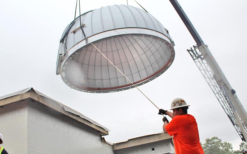 Rising the Roof at new UNG observatory