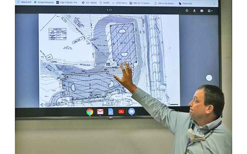 LCSS Chief Operations Officer Greg Trammell presents the latest plan for additional parking at Long Branch Elementary School during the September Board of Education work session on Monday, Sept. 14. The project, which has been in the works since early 2018, could be finalized at the next Board of Education meeting on Monday, Oct. 12.
