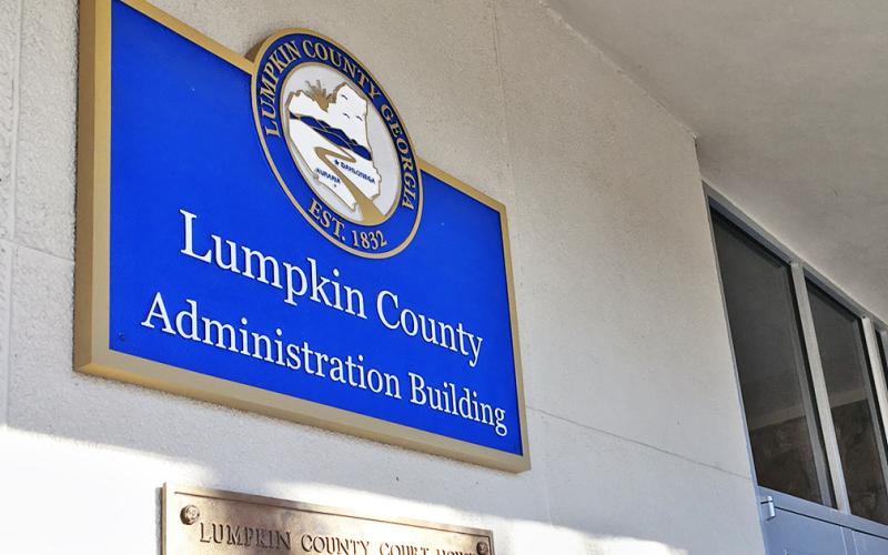 New county manager selected