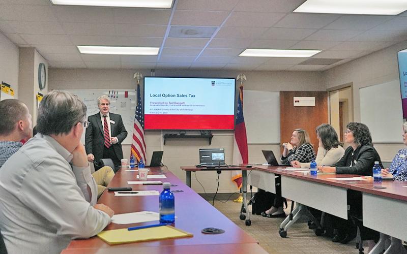 Ted Baggett of the Carl Vinson Institute of Government gives a presentation on Local Option Sales Tax to members of the Lumpkin County Board of Commissioners and Dahlonega City Council.