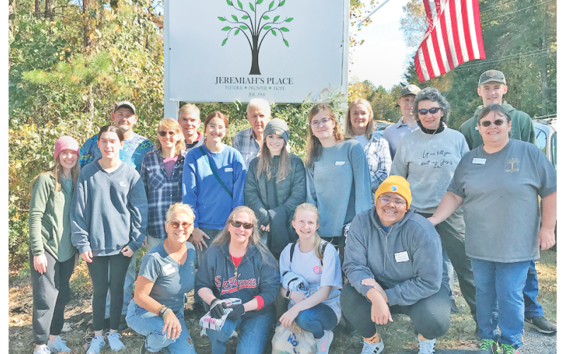 Jeremiah’s Place members and volunteers gathered for a volunteer day event.