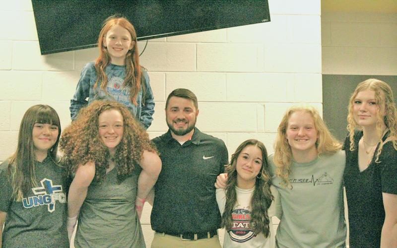 Scott Degraff will be the new Lumpkin girls wrestling team head coach.  The GHSA recently decided to split the boys and girls into their own divisions.