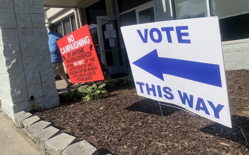 Local incumbents won the night while fending off challengers in the May 21 General Primary.