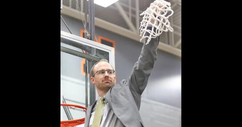Evans lands in Dahlonega after a six-year stint as the head coach at NCAA Division II Ohio Dominican in Columbus, Ohio where he led his team to 76 wins including a 37-12 mark over the past two seasons