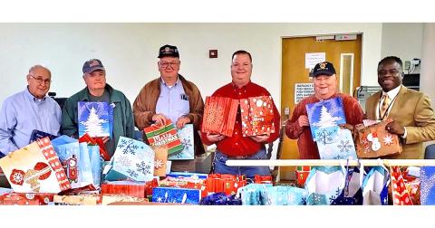 VA gift bags help spread Christmas cheer