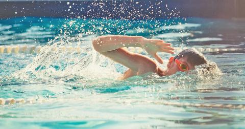 Swimming pool