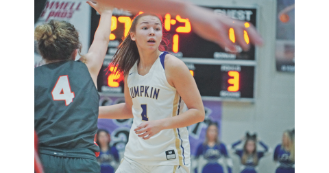 Averie Jones looks to her left for an open teammate in Lumpkin’s game against East Forsyth on Tuesday. Jones dropped 34, including 21 in the first half, to lead the Indians in the team’s first region win of the season.