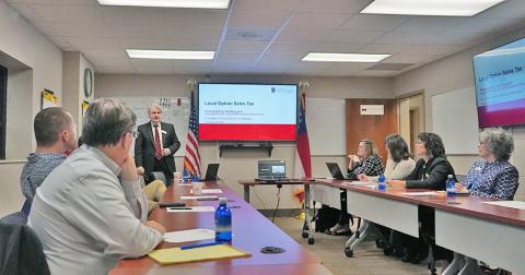 Ted Baggett of the Carl Vinson Institute of Government gives a presentation on Local Option Sales Tax to members of the Lumpkin County Board of Commissioners and Dahlonega City Council.