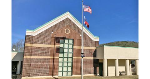 City Hall staff received an unexpected visit from a murder suspect on Friday who reportedly said he had a confession to make.