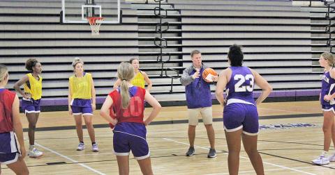 LCHS girls basketball Head Coach David Dowse speaks to his team during a pre-season practice last week.
