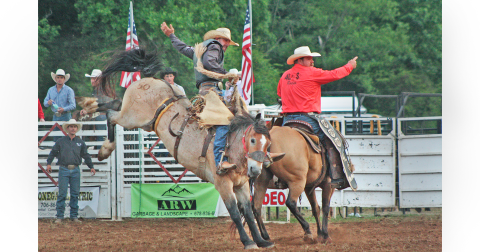 Hayden Phipps competes in the 2022 R-Ranch Rodeo in the Bronc competition.