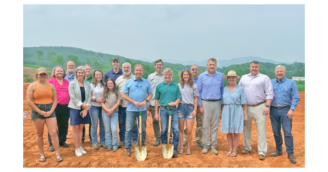 Present at the recent groundbreaking event, left to right, were Tristan Davis, Sharon Paul, Larry Rider, Rebecca Mincey, James Fitts, Emily McEntyre, Lainey McEntyre, Fish Luke, Bradley McEntyre, Adam Lawrence, Dean Melton, Owner Kim Chapman, Kaci Chapman, Peyton Anderson, Senator Steve Gooch, Shannon Gooch, Representative Will Wade and Bob Mejerle. (photo by Carrie Bennett)