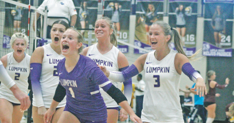 Averie Simmons, Marley Rodriguez, Trinity Henson, Chloe Edmondson and Josie Webb celebrate a score over the Warriors.