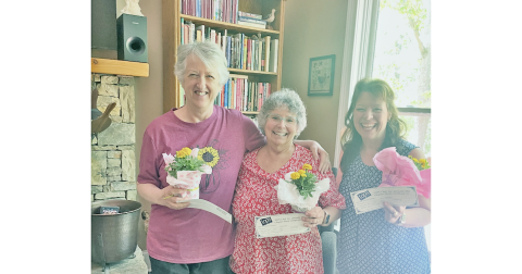 Local TOPS members (from left) Kaye Campagnoli, Donna Rice and Mary Holiday celebrate during an annual chapter award banquet at Donna’s home in Dahlonega.