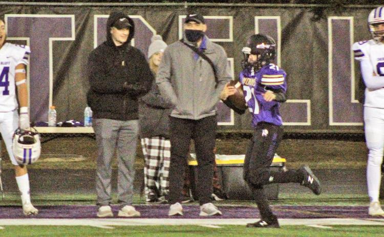 LCHS football fans were in for a special surprise during Friday’s game as Cason Brinson, whose disability keeps him from playing the sport he loves with the team he loves, was given the opportunity to run a play, taking the ball 80 yards for the lone touchdown in Lumpkin’s 41-6 defeat at the hands of Cherokee Bluff.