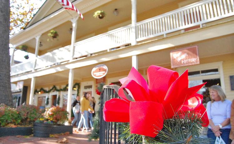 Dahlonega's public square was still a popular destination for holiday shoppers despite the ongoing pandemic.