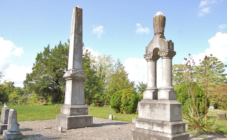 The City Council voted in favor of allowing Dahlonega Walking Tours to visit Mount Hope and Memorial Park cemeteries after official hours.