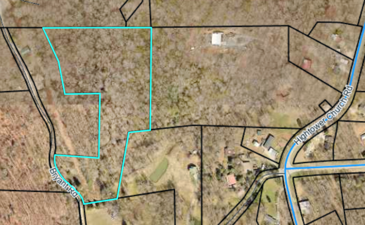 An image taken from the qPublic website highlights the Petitioner’s 9.54 acre parcel. The larger parcel adjoining it to the east would be the future site of a 240-foot cell tower.