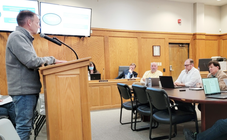 City Engineer Mark Buchanan addresses the Dahlonega City Council during last week's work session.