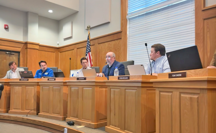 The Dahlonega City Council unanimously approved of a measure that will pave the way for a new 125-unit neighborhood off Pinetree Way.
