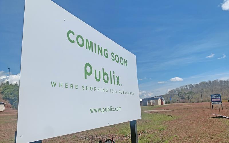 Last week a sign was spotted by local drivers at the intersection of Highway 60 and GA400 signaling the eventual location of a long-awaited grocery store in Lumpkin County.