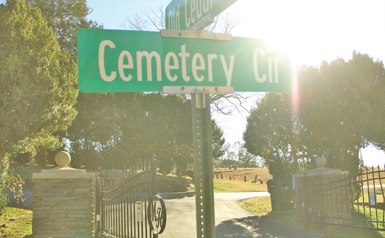 After hours walking tours may soon be permitted by the City Council in Dahlonega’s Mount Hope Cemetery.